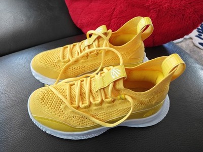 RARE*Under Armour  Steph Curry 8 Flow Smooth Yellow Size 6 BRAND NEW- NEVER WORN