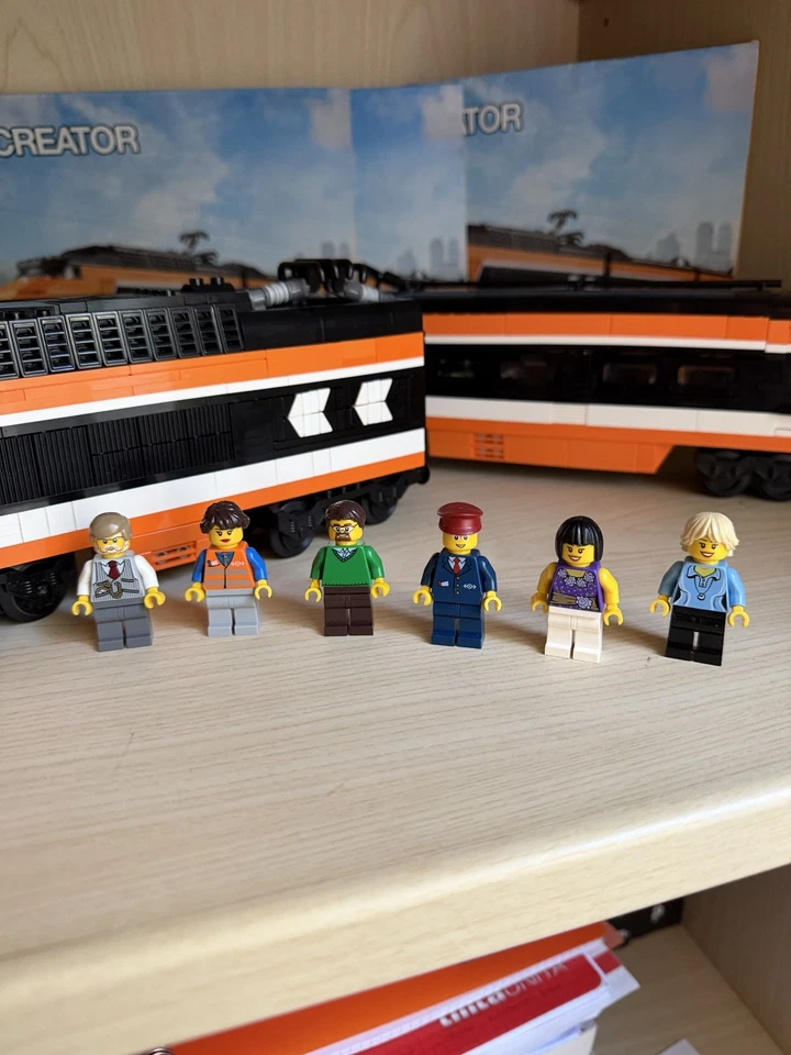 LEGO Creator 10233 Horizon Express, foto 2 di 5