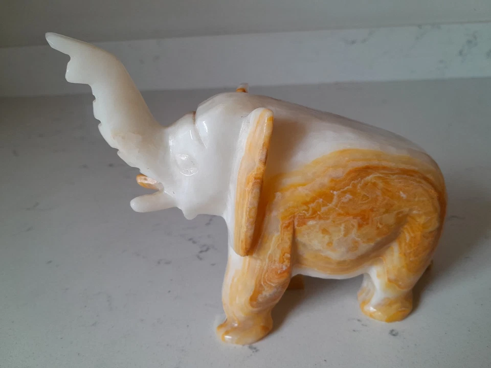 Vintage Hand Carved Onyx Marble Stone Elephant Trunk Up Tusks 5.5" Figurine - Image 3 of 4
