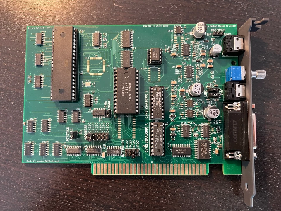 8-Bit ISA Sound Blaster 1.5 Clone, voll ausgestattet mit CMS Game Blaster (SAA1099)