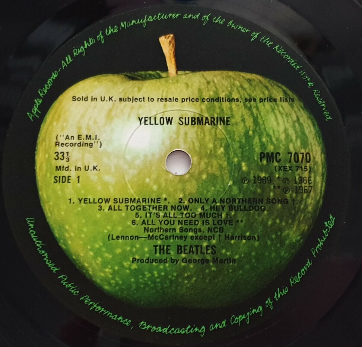 BEATLES★Yellow Submarine UK Apple mono オ The Beatles Yellow Submarine 1ST UK Press Mono Red Lines