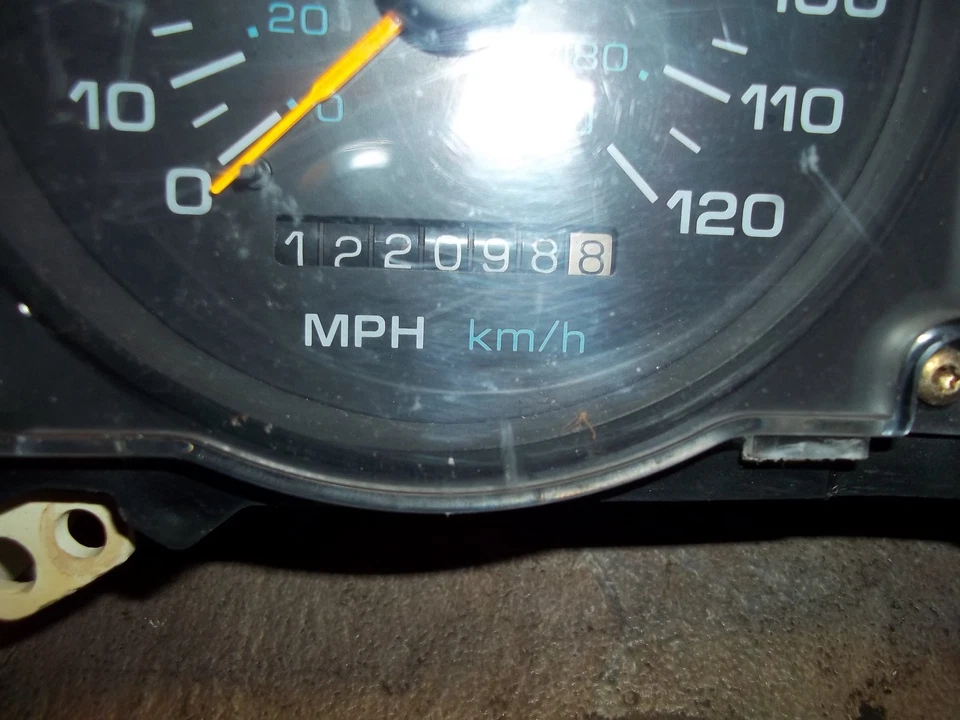 Oldsmobile Achickva 1992 1993 velocímetro clúster 2,3 L quad 4 122 k Foto 3 de 4