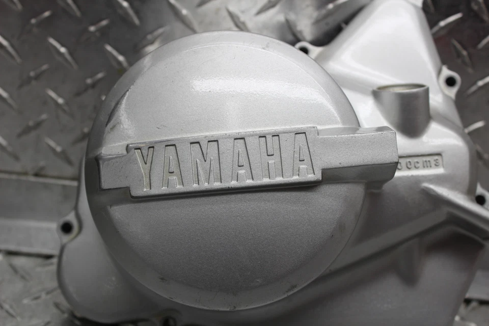 2001 YAMAHA BADGER 80 YFM80 RIGHT SIDE ENGINE COVER 2FJ-15421-00-00 - Imagem 3 de 4