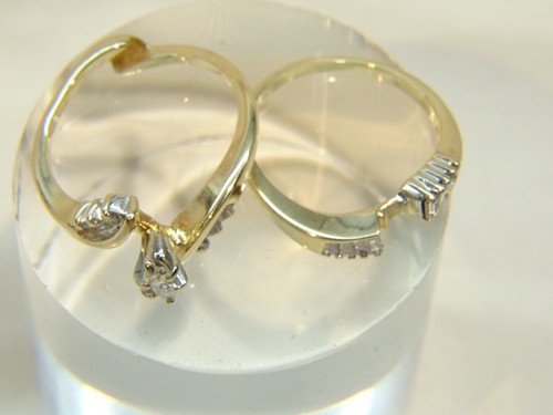 Beautiful 14 K Gold .66 CTW Diamond Sz 5.75 Engagement & Wedding Ring Set - Picture 10 of 23