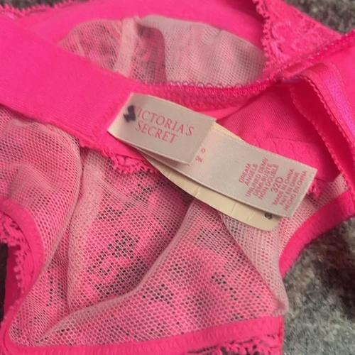 Reggiseno Victorias Secret Dream Angels Demi sfoderato Demi pizzo rosa 32D nuovo - Foto 7 di 7