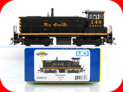 HO Scale **RIO GRANDE* SW1000 Switcher #148 - Athearn ATH86743, DCC-Sound Ready