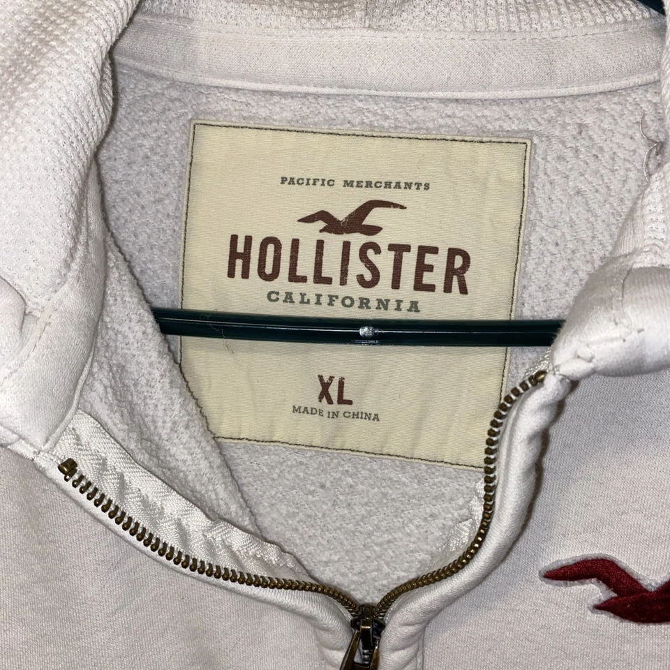 Винтажная женская толстовка с капюшоном Y2K Hollister размер XL серая на молнии рукав с надписью - Изображение 4 из 4