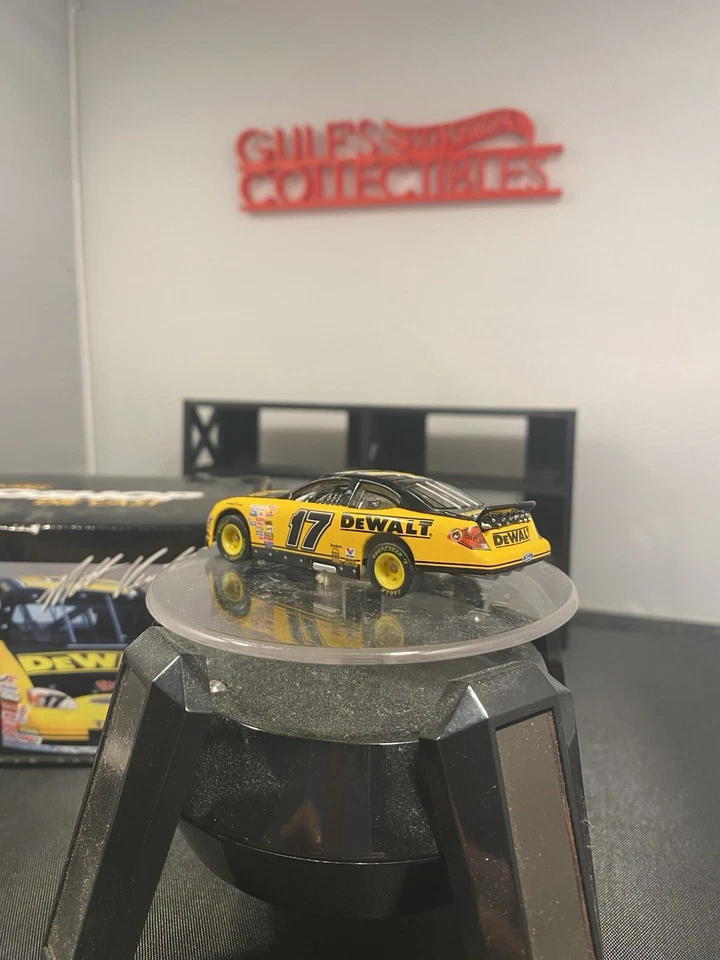 NEW ERTL Pro Shop NASCAR 1:64 Matt Kenseth #17 Dewalt 2000 Ford Taurus 1 OF 5000 - Image 3 of 4