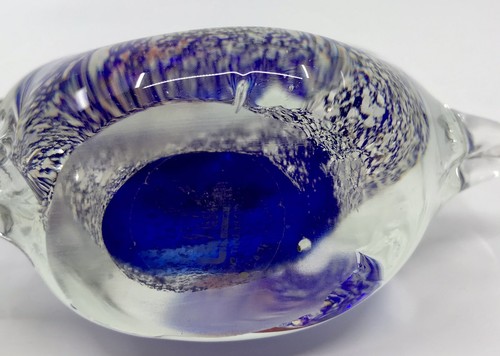 Art Glass Angel Fish Paperweight Figurine Clear & Cobalt Blue Embedded Goldfish - Picture 4 of 11