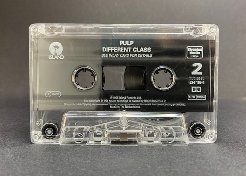 Pulp DIFFERENT CLASS Cassette **UK 1ST ISSUE 1995** SIGNED BY JARVIS COCKER - Picture 7 of 13
