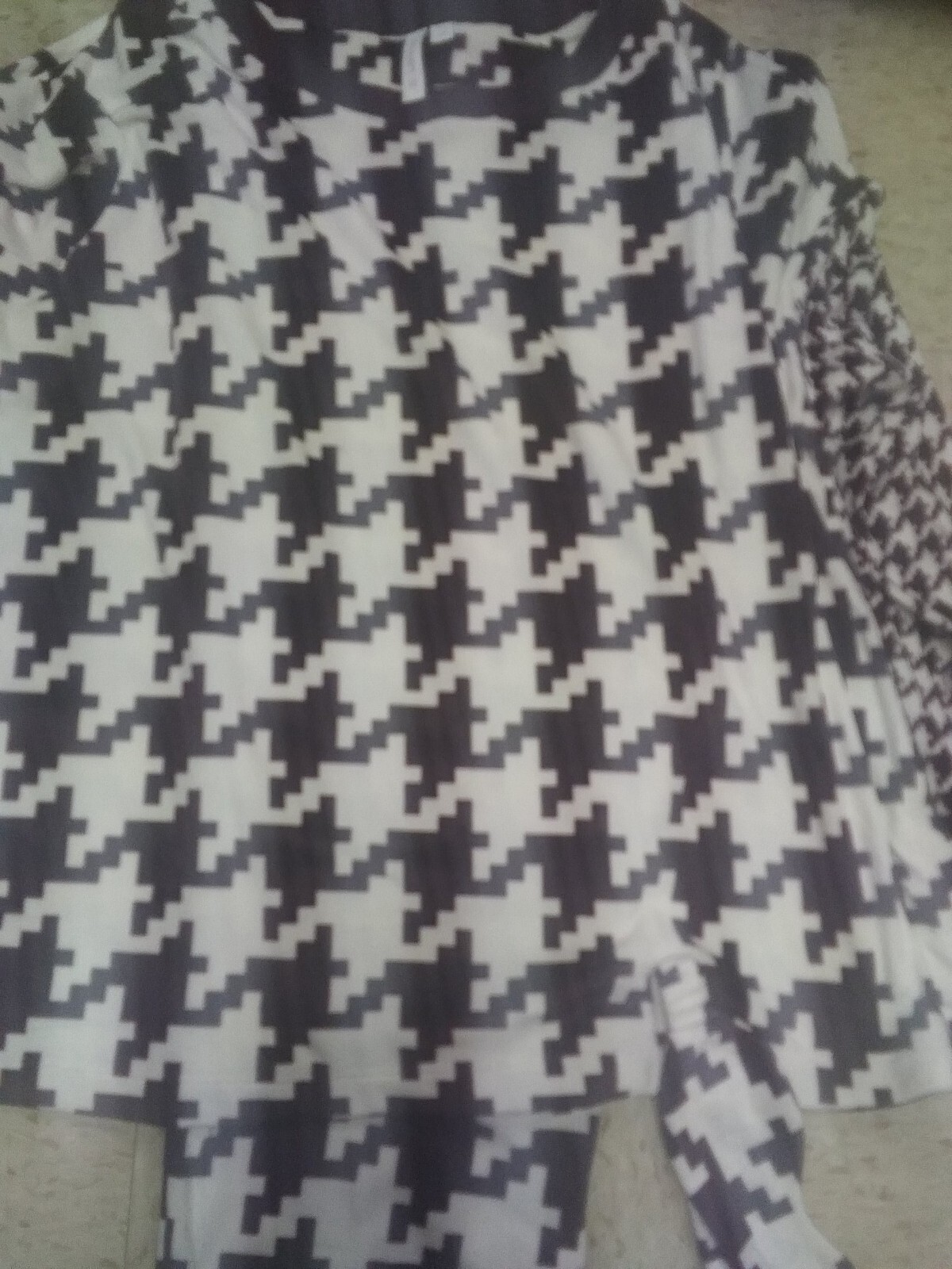 Picture 2 of 2