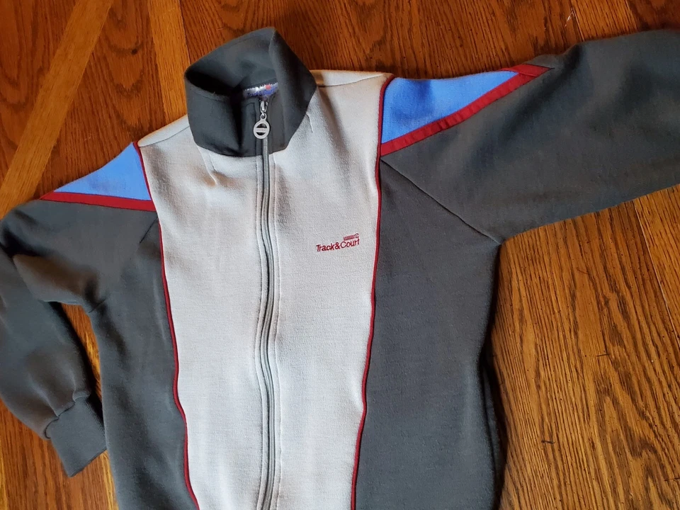 Sudadera Vintage Track & Court Suave Cremallera Completa Gris Medio, Azul, Rojo 21Wx25.5L Foto 4 de 4