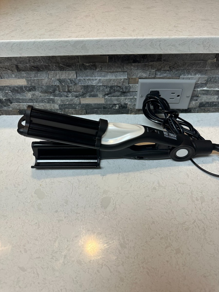 NIB HOT TOOLS PROFESSIONAL STYLER - DEEP WAVER Hot Tools Pro Signature Titanium Ceramic Deep Waver Curling  main image 3