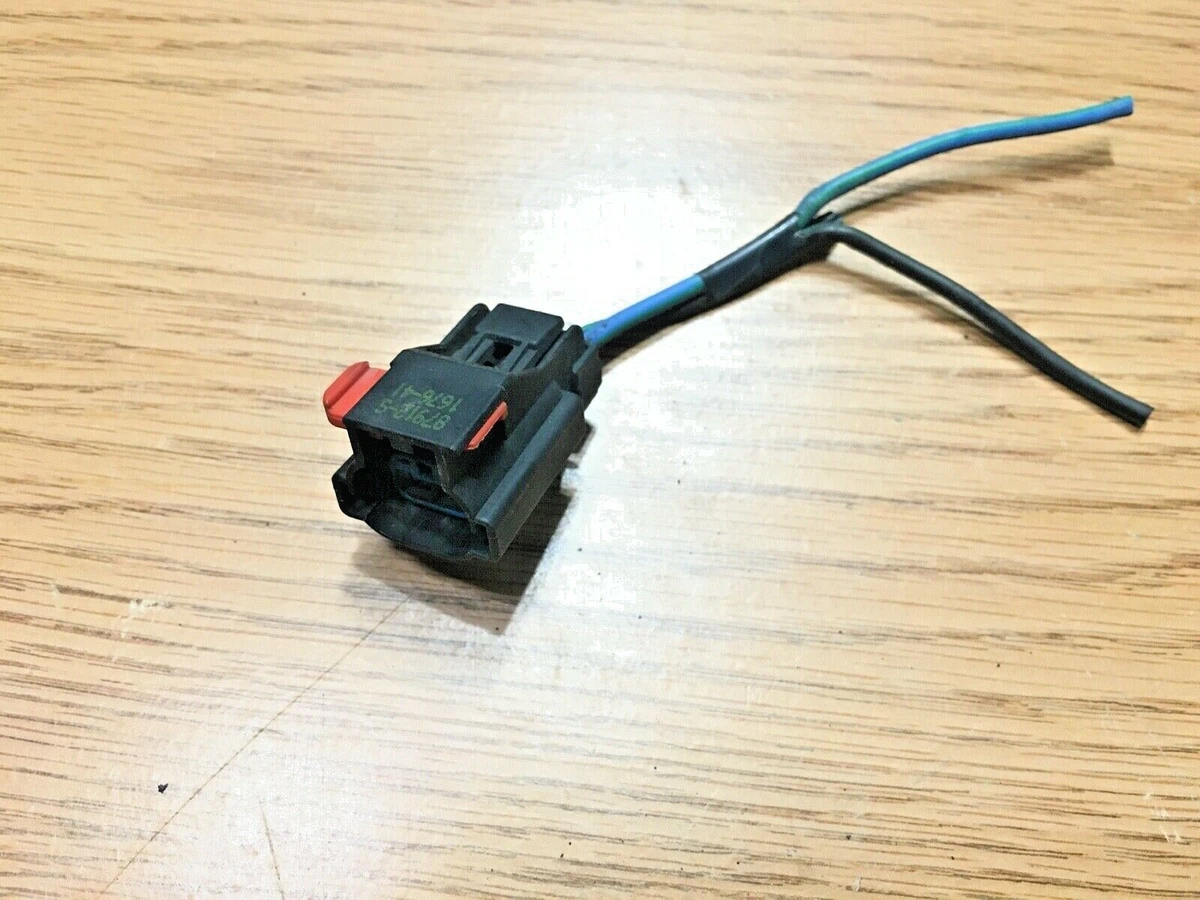 DODGE Chrysler connector 87912-k radiator fan 52772 793400a 52772  