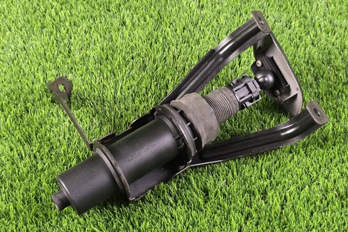 Lexus SC430 2002-2010 Headlamps Washers actuator Left and Right 85208-24010 OEM - Picture 14 of 15