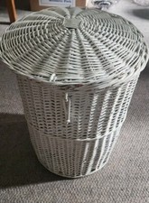 White Woven Wiker Basket Hamper Clothes Storage Laundry