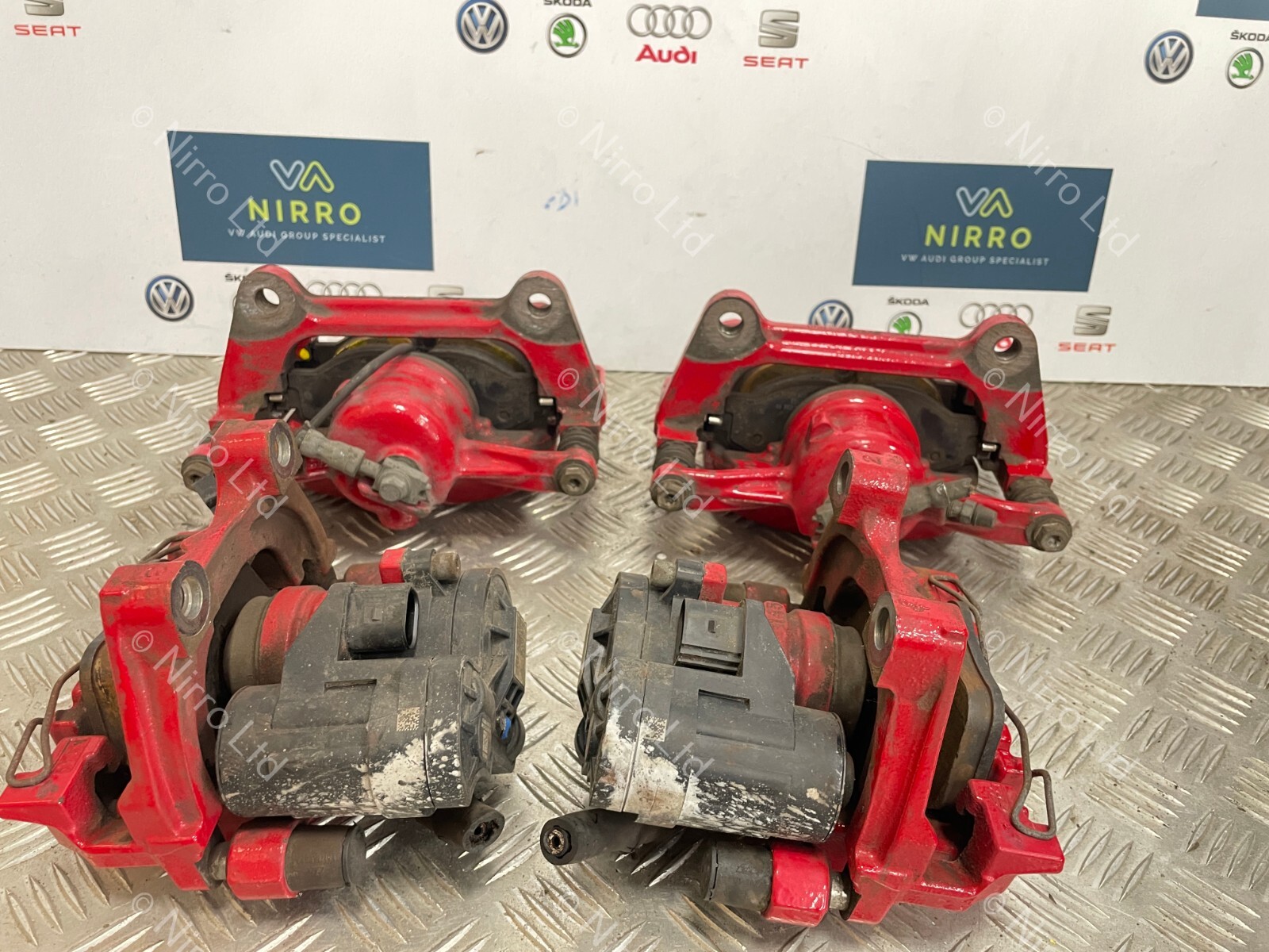 VW GOLF MK7 GTI RED BRAKE CALIPER CONVERSION KIT WITH CARRIERS 2013 TO
