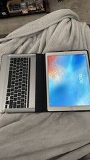 iPad Pro 128GB With TikTok App