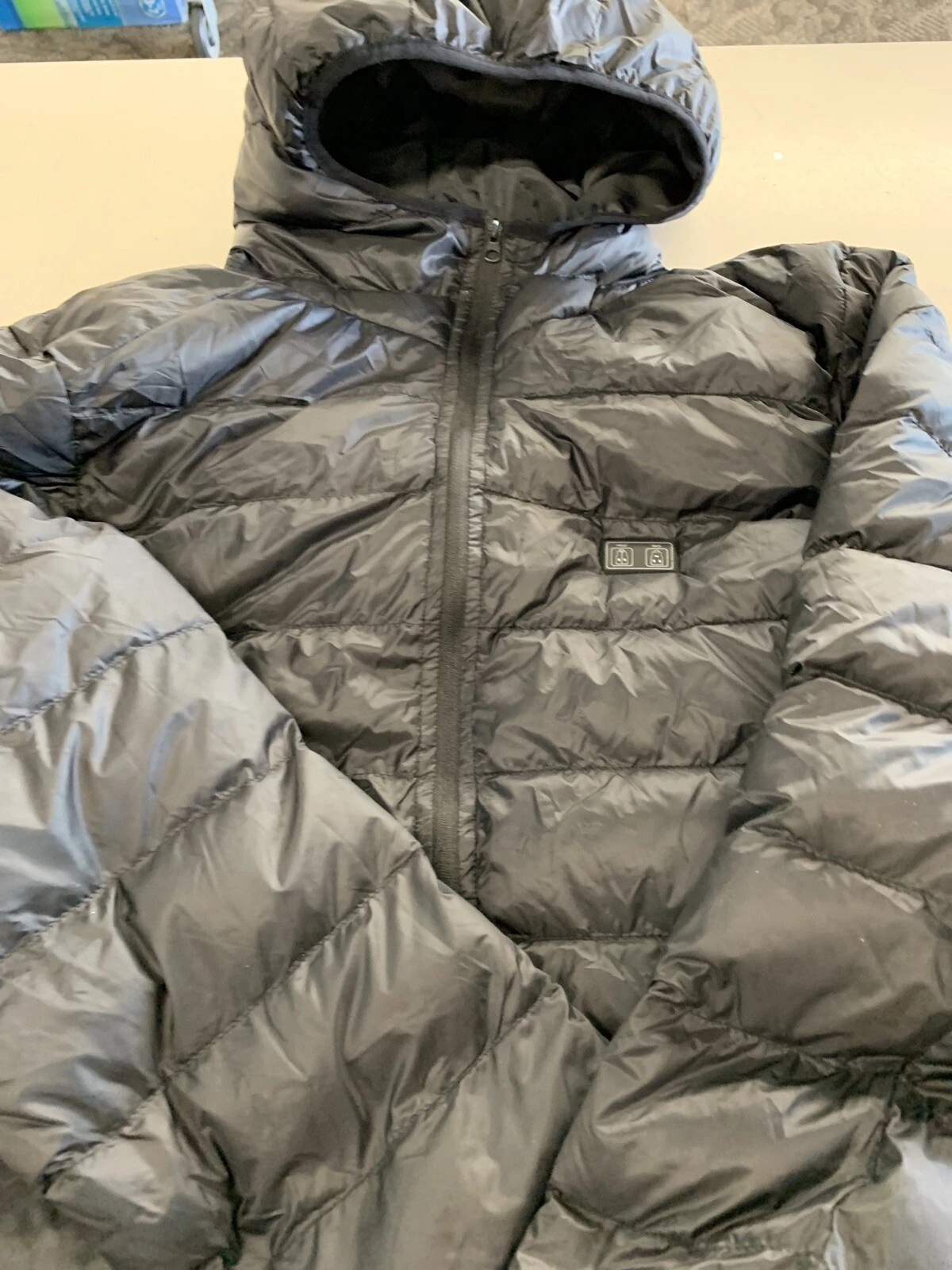 Mens Medium Vinmori Heated Jacket- Does NOT INCLUDE 5V USB Power Bank