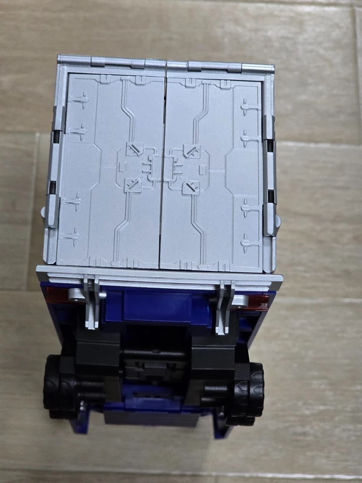 Transformers FansProject Parallax TFX-02 G3 Optimus Prime TRAILER - Image 3 of 4