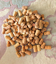 100 Champagne, Cava, Prosecco Corks