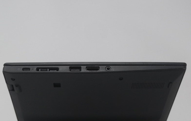 Lenovo ThinkPad Carbon X1 G8, 14-Inch Laptop, with Intel Core i7-10510U, Windows 11 Pro