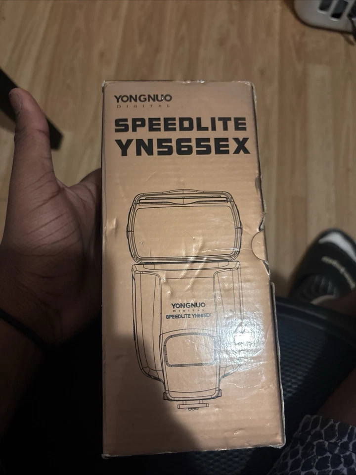 Yongnuo Digital YN565EX  Speedlite for Canon DSLR - Image 3 of 3