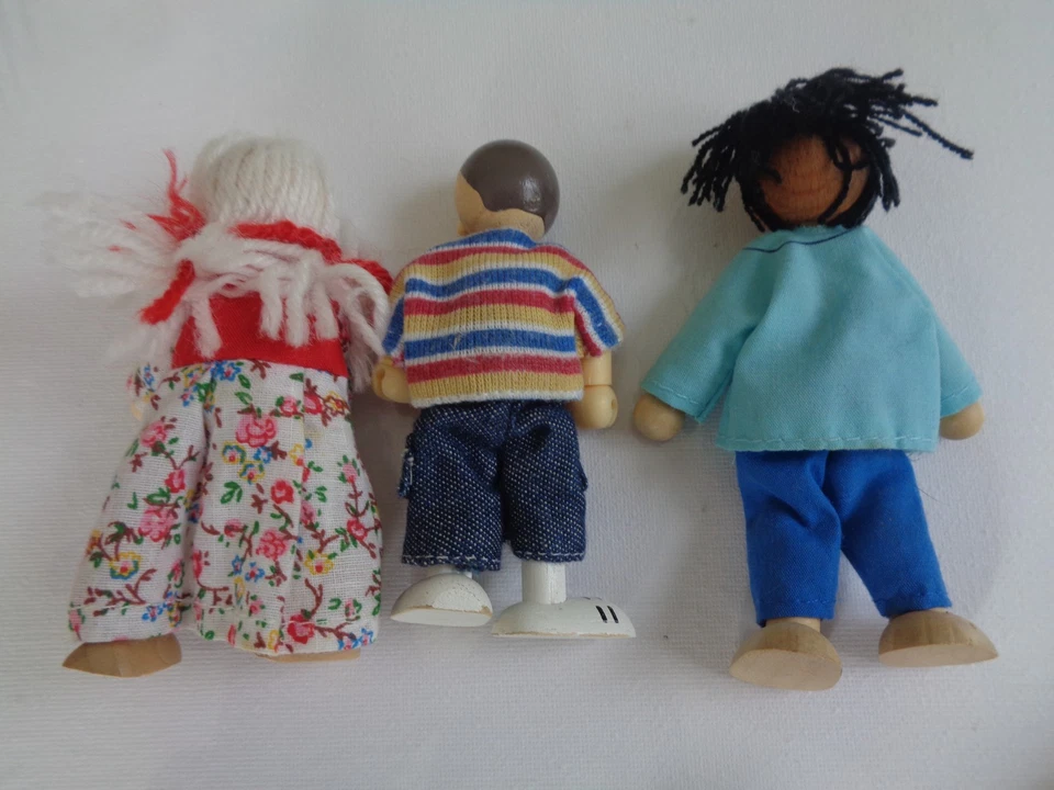 elc & other wooden dolls house figures x 10 - Image 3 of 4