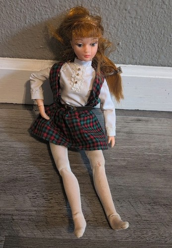 Vintage Uneeda Dollikin Fashion Doll 12" Barbie clone snodato - Foto 8 di 18