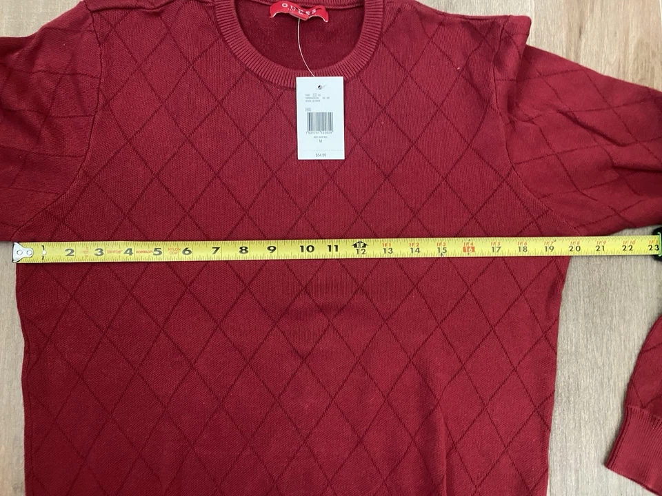 Guess Men’s Long Sleeve Crew Neck Red Sweater, Diamond Pattern Size M NEW NWT - Image 4 of 4