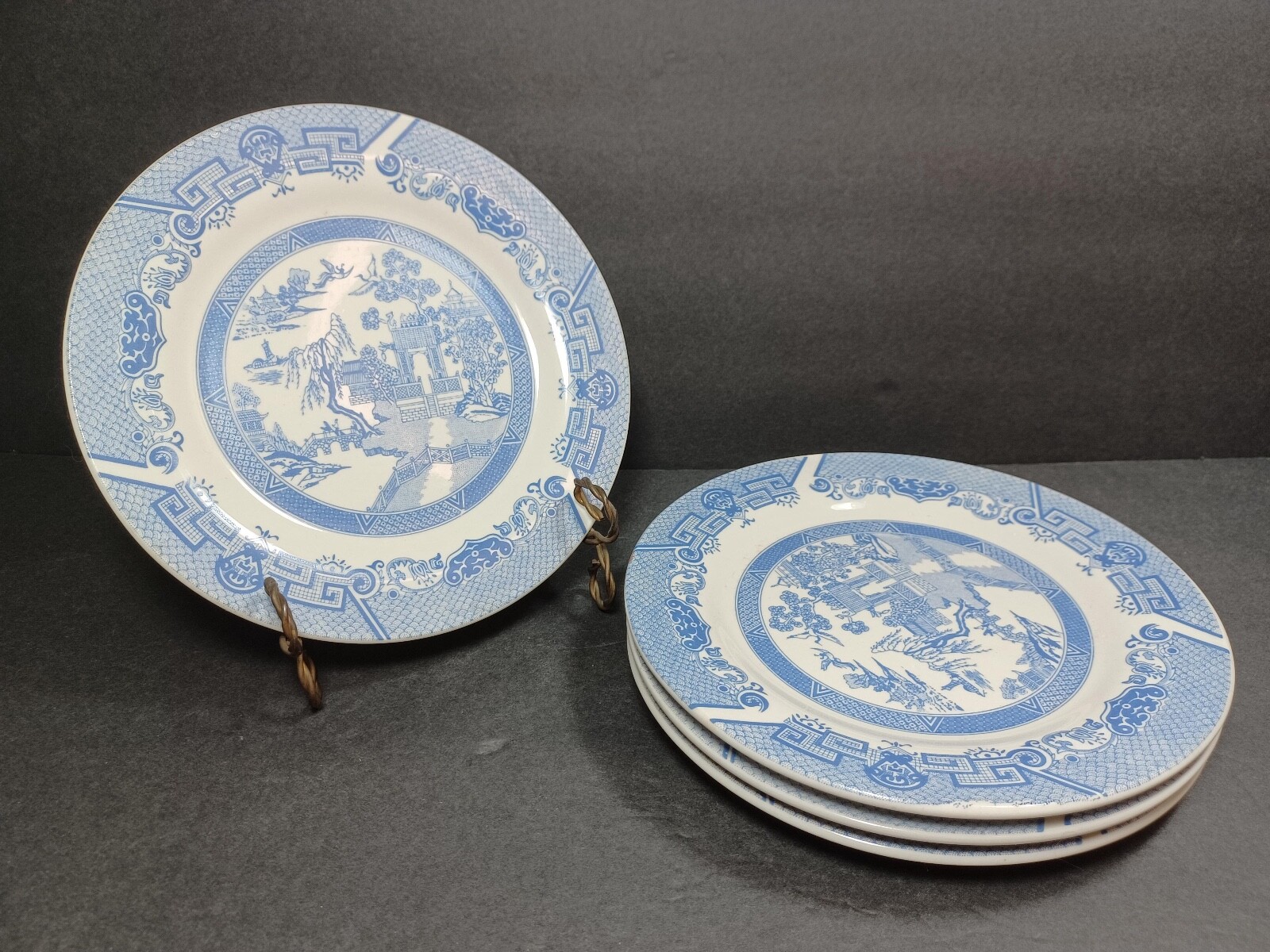 Vtg Blue Willow Dessert Salad Plates Set of 4 Blue White Ceramic 7 1/2