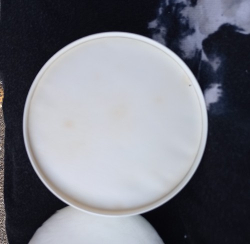 NIB Yves Saint Laurent Perfumed Dusting Body Powder - Picture 13 of 17