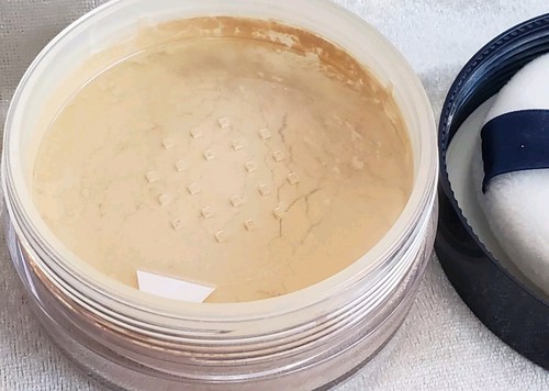 ESTEE LAUDER Lucidity Translucent Loose Powder 02 LIGHT MEDIUM .75 oz 21 g NWOB - Picture 2 of 5