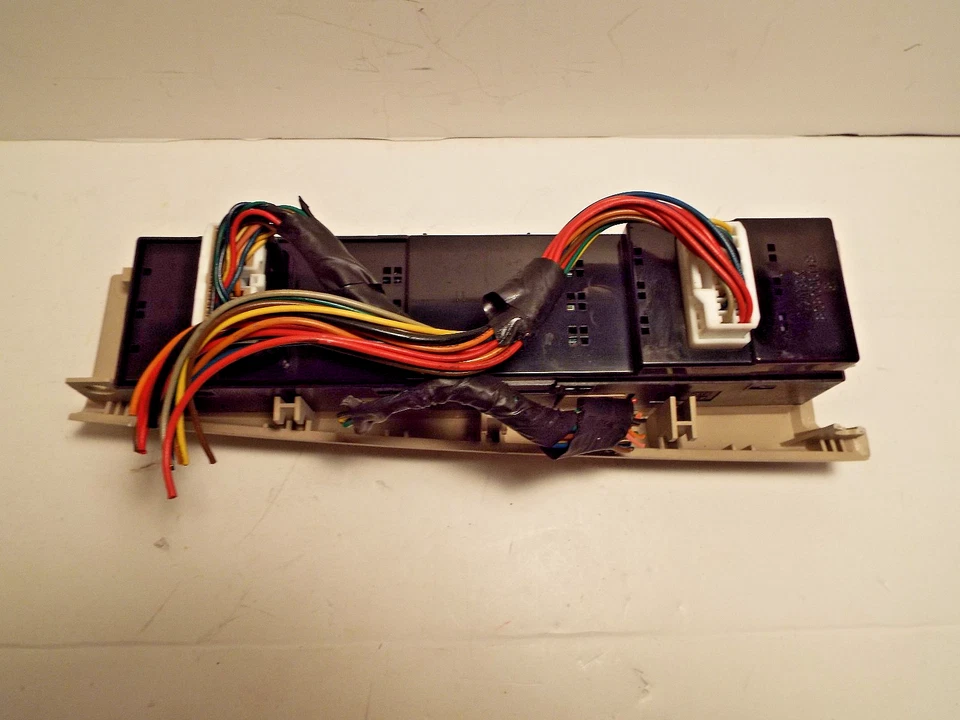 Панель управления окном/замком/зеркалом водителя 2007 Hyundai Azera. - Изображение 3 из 4