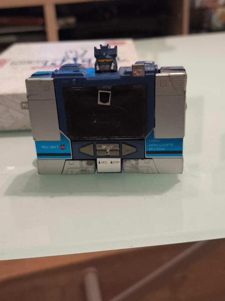 TRANSFORMERS Soundwave Walkman Cassette 1983 Vintage Takara Hasbro - Photo 4/4
