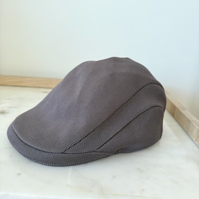 Kangol Flat Hat Cap Size Medium Gray Cabbie Hat Newsboy Tropic 507 Flexible Fit