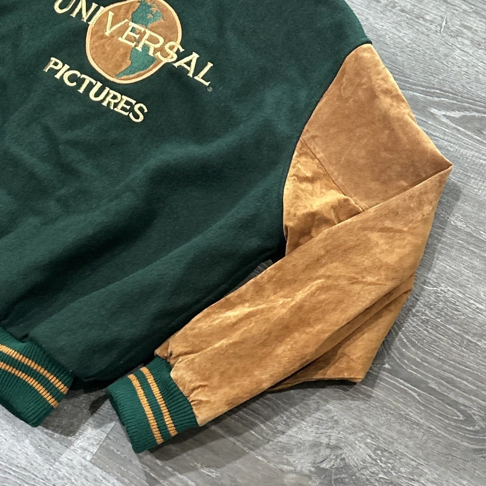 Chaqueta bomber de cuero de lana verde universitaria universal pictures studio xl de colección Foto 4 de 4