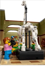 Sealed BNIB LEGO Icons 4014pc Set ✨ Natural History Museum (10326)