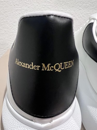 ALEXANDER MCQUEEN Men’s Oversized Leather Sneakers White & Black 10 US / 43 NEW - 第 4/24 張圖片