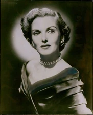 LG834 1952 Original Photo ELEGANT BEAUTIFUL WOMAN Bert Parks Show Chic Glamour