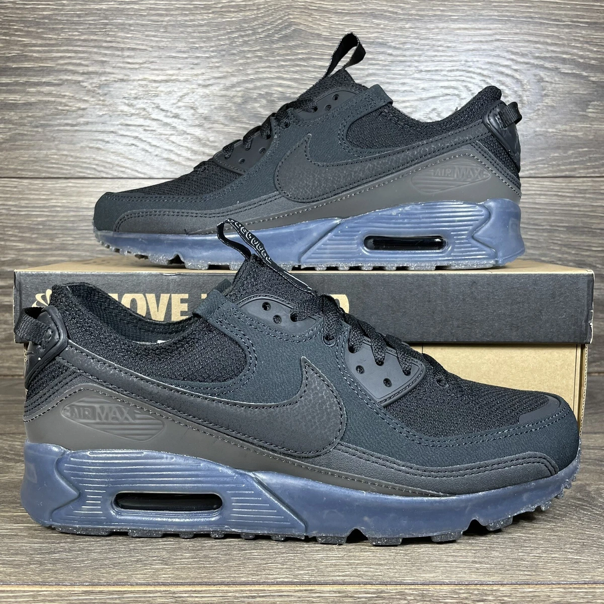 Nike Air Max 90 Trainers