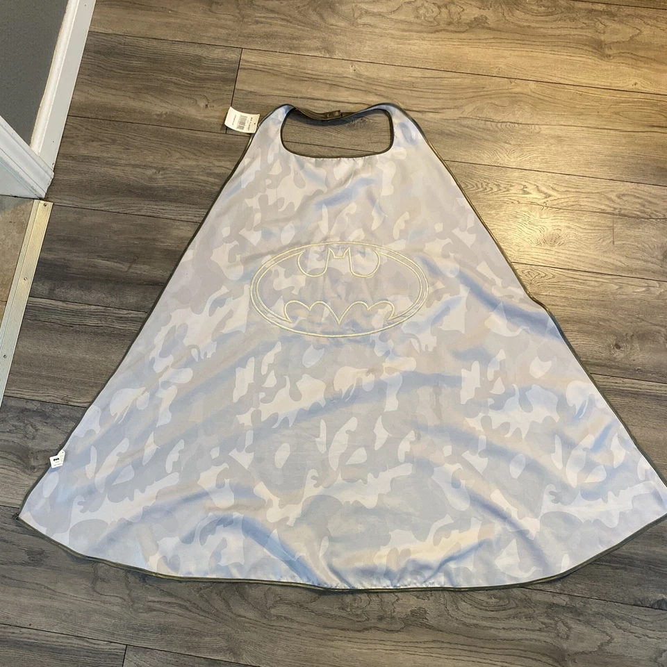 Nuevo con etiquetas Disfraz de Capa de Batman Six Flags - Camuflaje de Superhéroe Juvenil Envío Gratis Foto 4 de 4