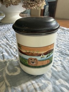 Villeroy & Boch Design Naif Small Lidded Porcelain Canister Lion Palm Trees 4.5"