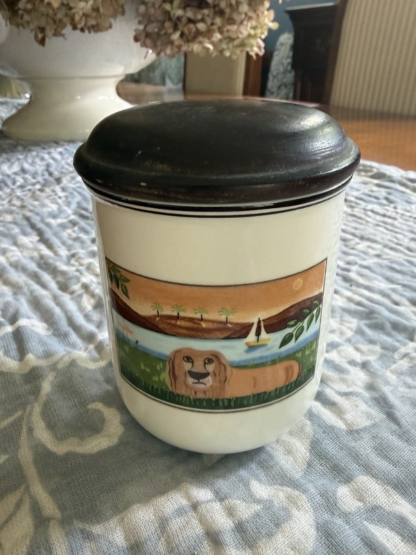 Villeroy & Boch Design Naif Small Lidded Porcelain Canister Lion Palm Trees 4.5"