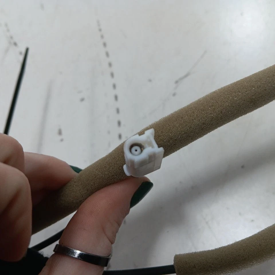 Módulo de antena GPS navegación Toyota Prius C {8686052201} 2017 2016 2015 2014 Foto 4 de 4