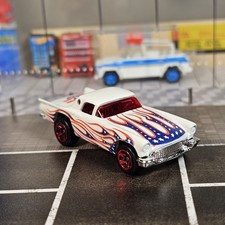 2004 Hot Wheels 124 Star Spangled 2 2/5 T-BIRD 1957 White w/Red 5 Spoke Wheels