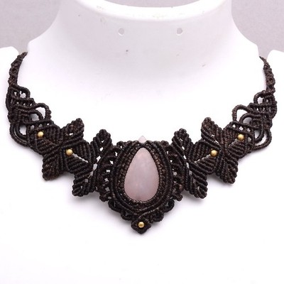 Blühendes Pink Gemmy Rosenquarz Makramee Choker Halskette Boho Kristall