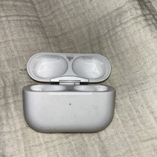 Apple AirPods Pro 2 MagSafe Charging Case USB-C A2968 - White  CASE ONLY 