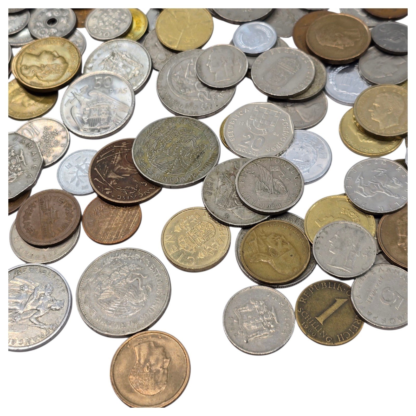 Mixed Lot of Different Foreign World Paper Money Banknotes Currency & Coins