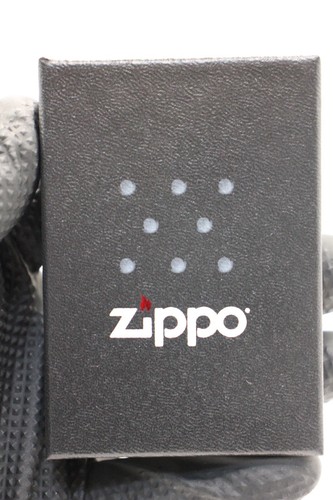 Zippo Toyota Land Cruiser 70 - Limited Edition of 200 Pieces with Serial Number - Picture 6 of 18